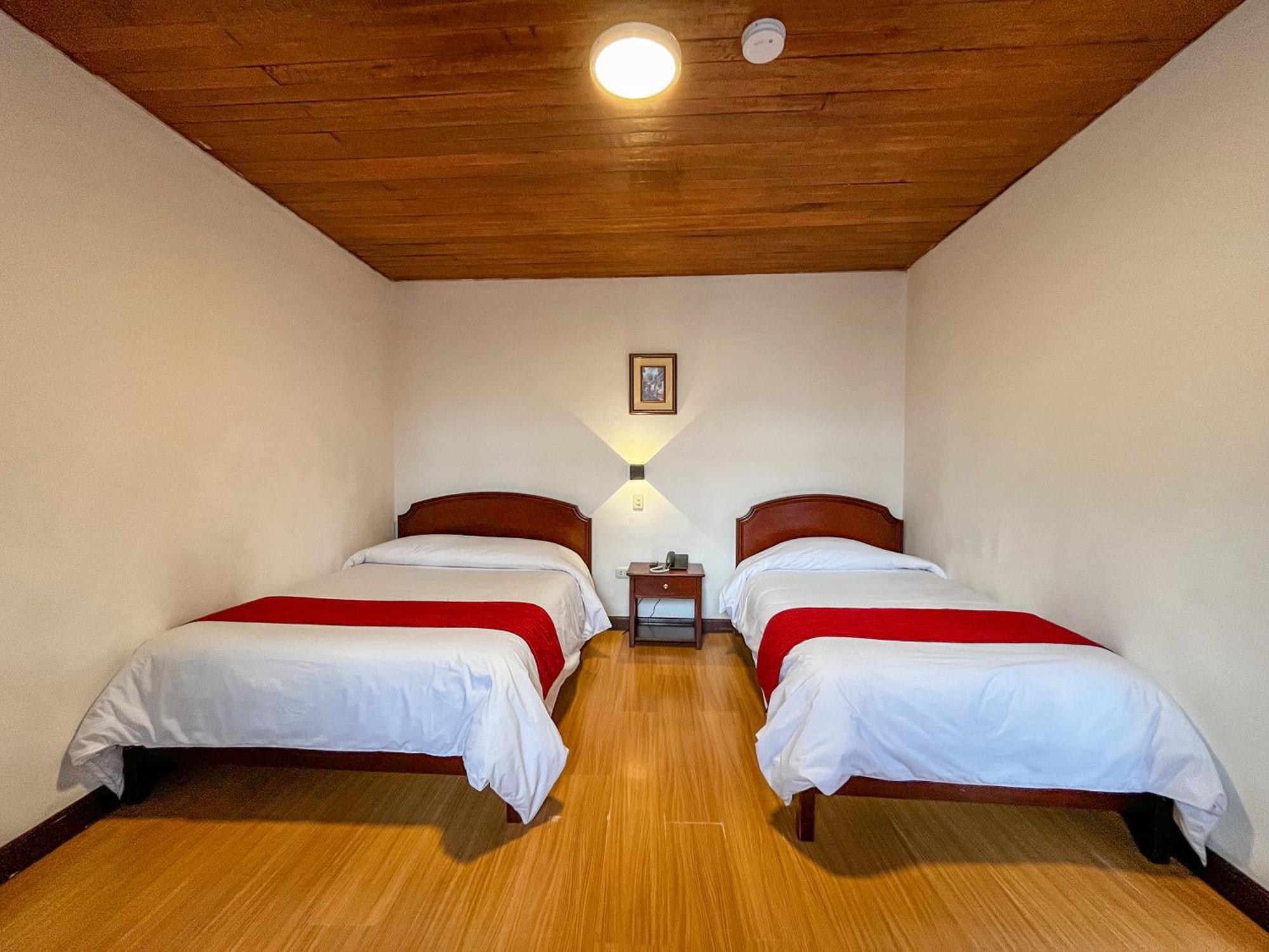 Hotel Cusco Plaza Saphi Esterno foto