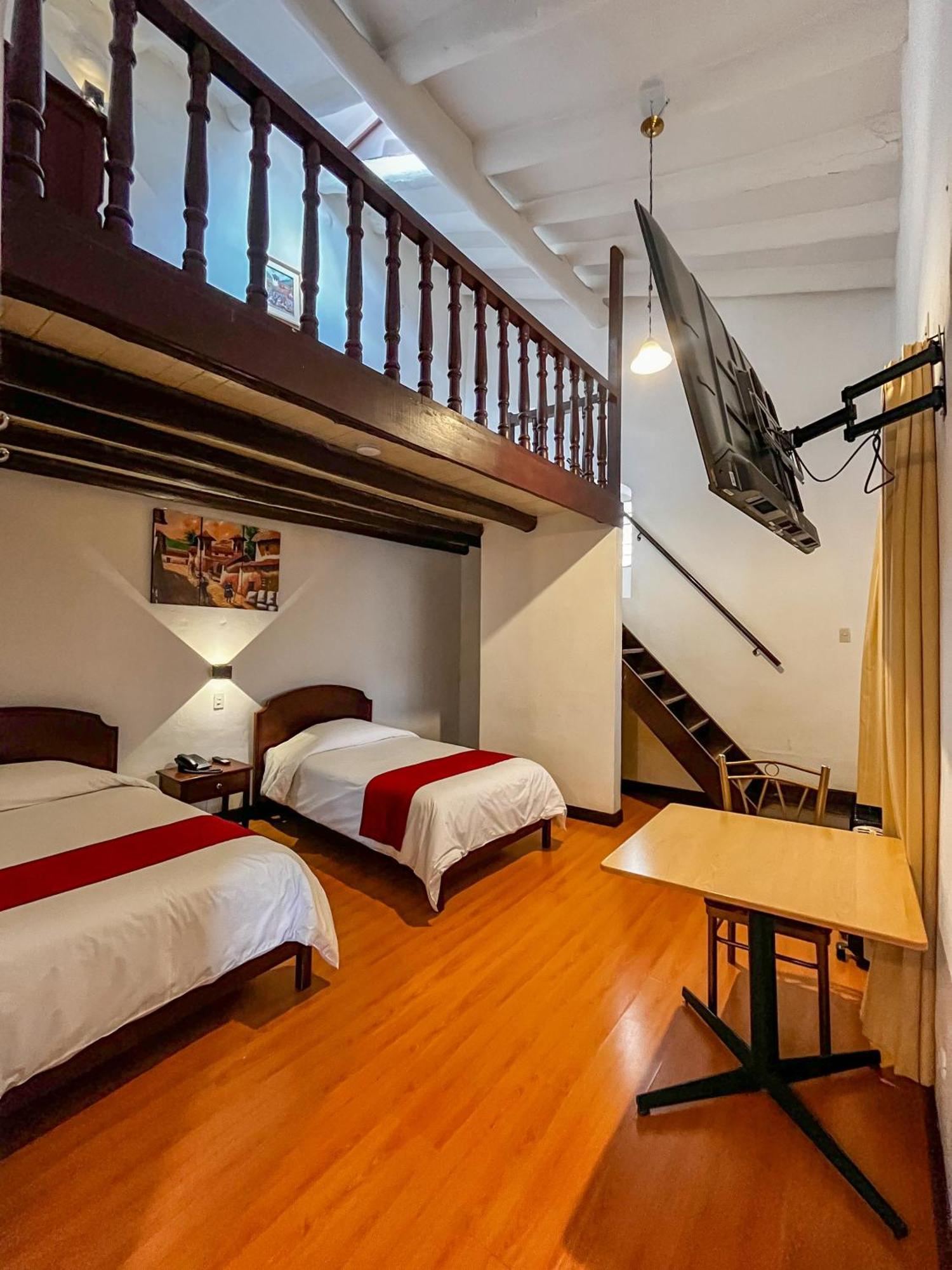 Hotel Cusco Plaza Saphi Esterno foto