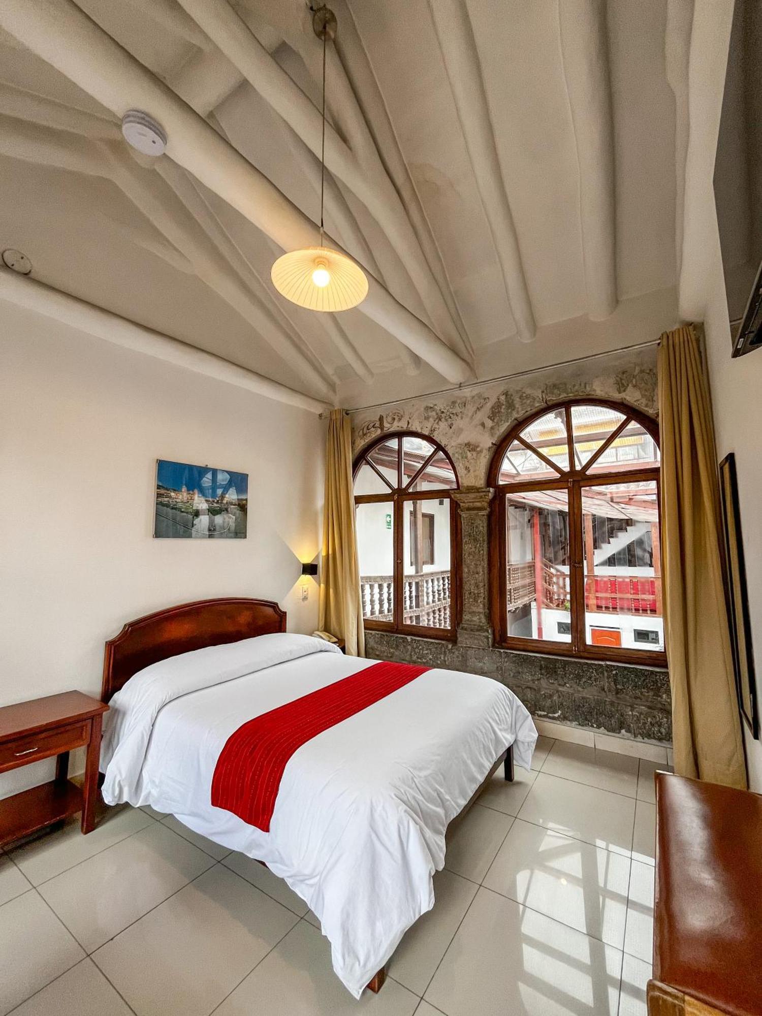 Hotel Cusco Plaza Saphi Esterno foto