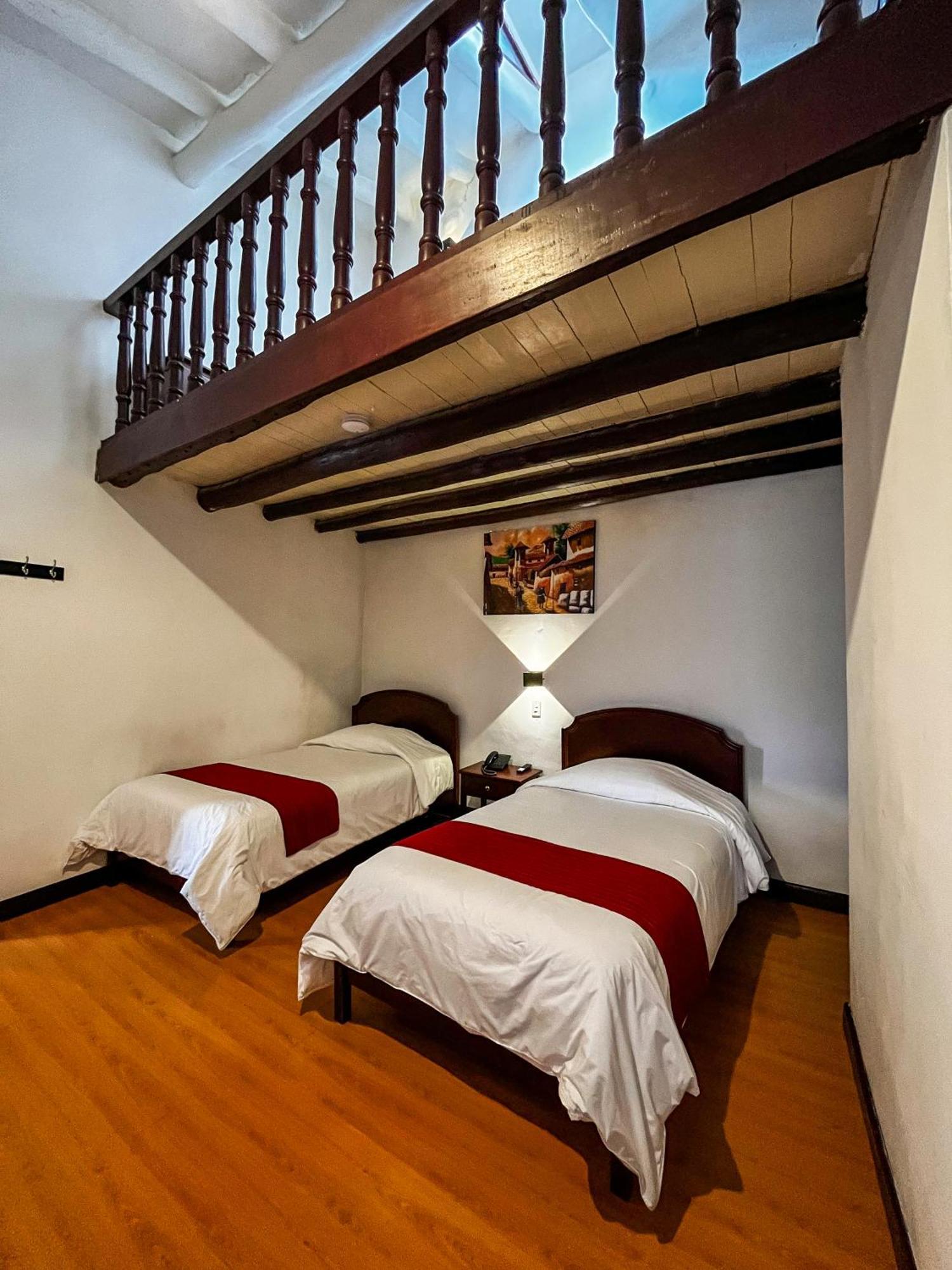 Hotel Cusco Plaza Saphi Esterno foto
