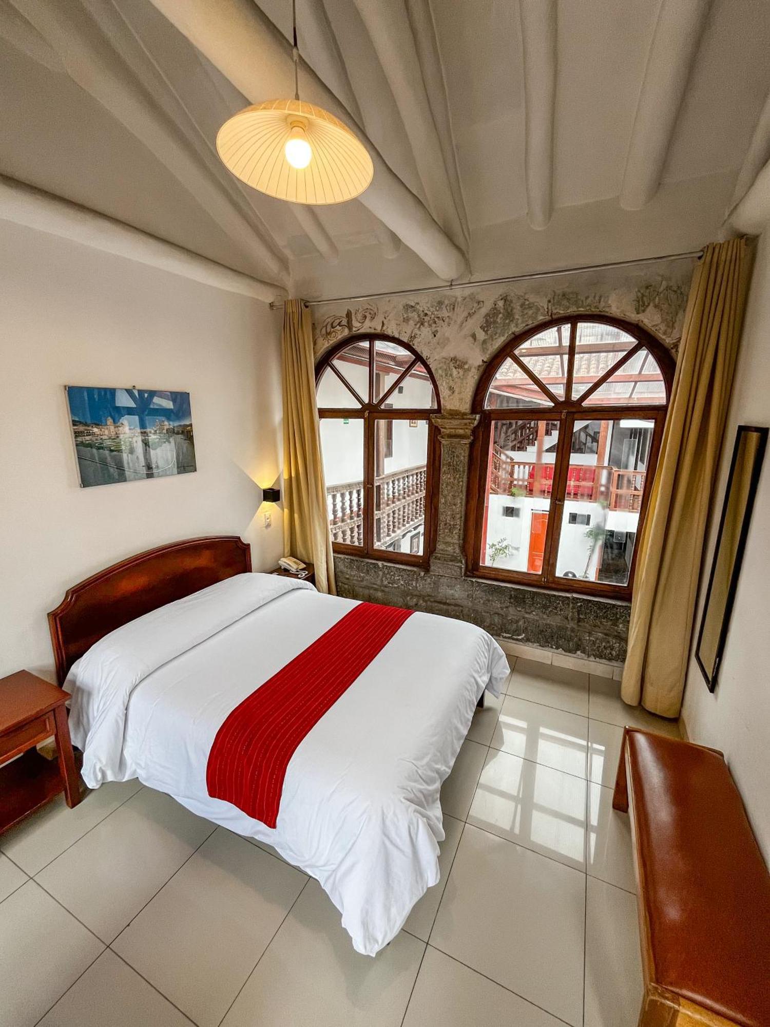 Hotel Cusco Plaza Saphi Esterno foto